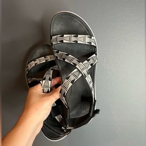 Teva | black sandals